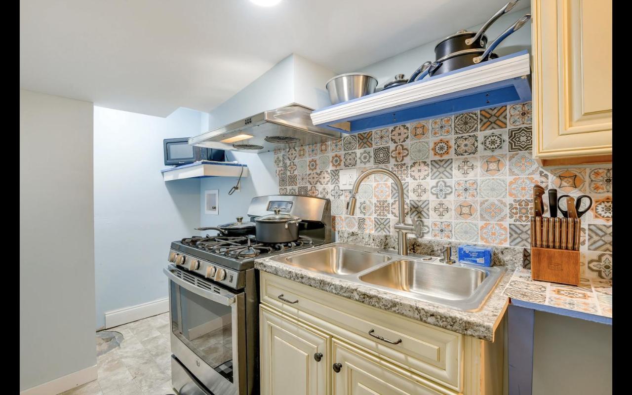 Splendid Cheerful 2-Bedroom Residential Хьяттсвилль Экстерьер фото